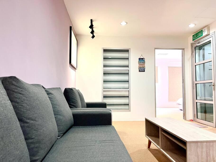 Apartment Center Bliss: Steps From Attractions! *