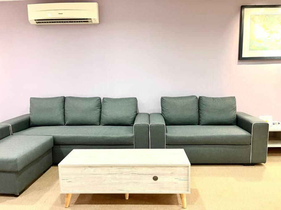 Apartment Center Bliss: Steps From Attractions! Malacca