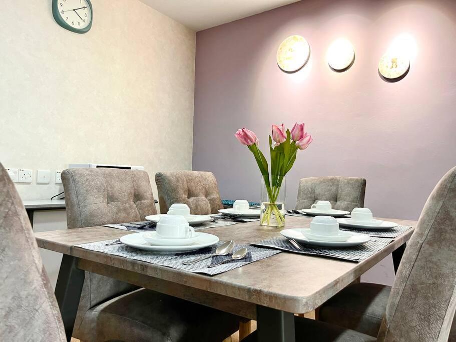 Center Bliss: Steps From Attractions! Apartment